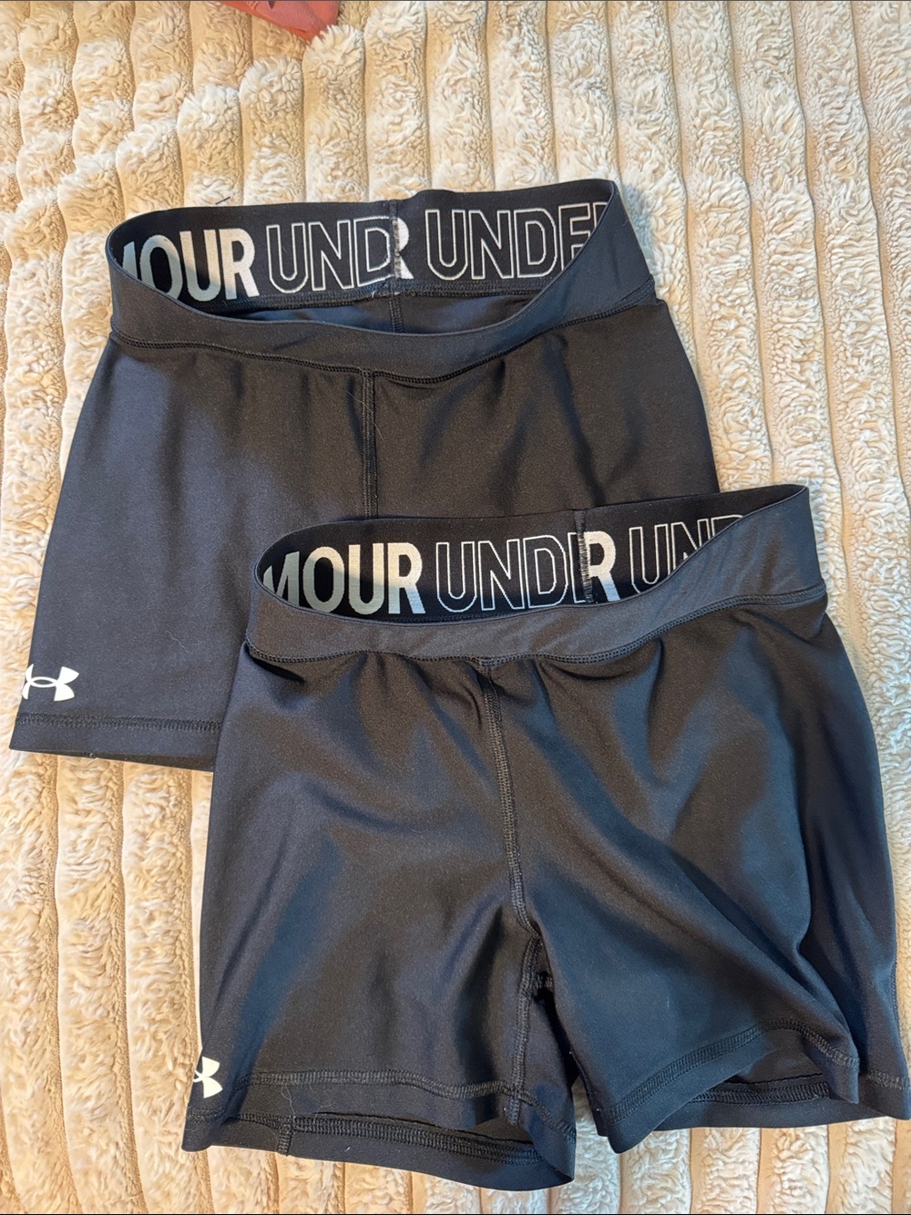 Under Armour HeatGear Compression Shorts Lot of 2 Women's Black Small
